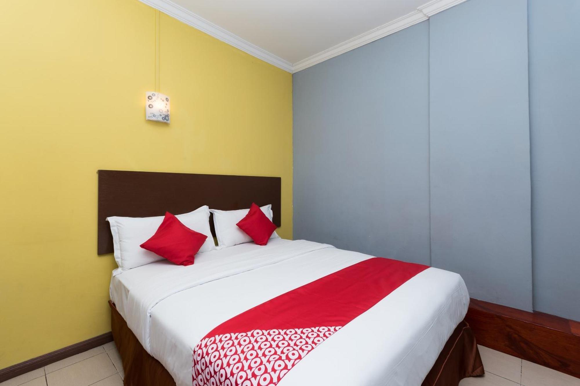 Super Oyo 218 Storytel Hotel Kota Kinabalu Exterior photo